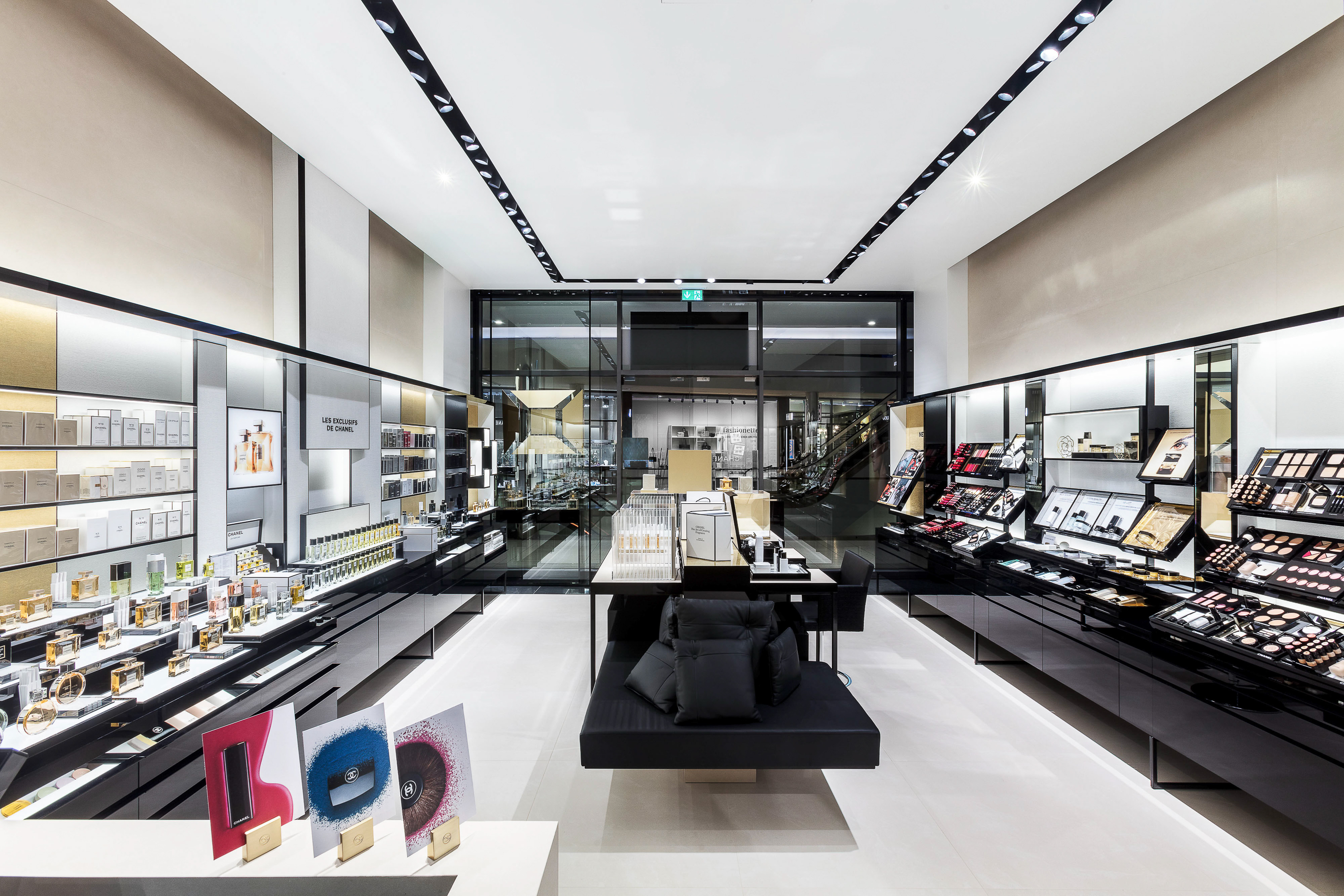Architekturfotograf für Retail Marketing - Chanel Boutique KÖ/ Düsseldorf