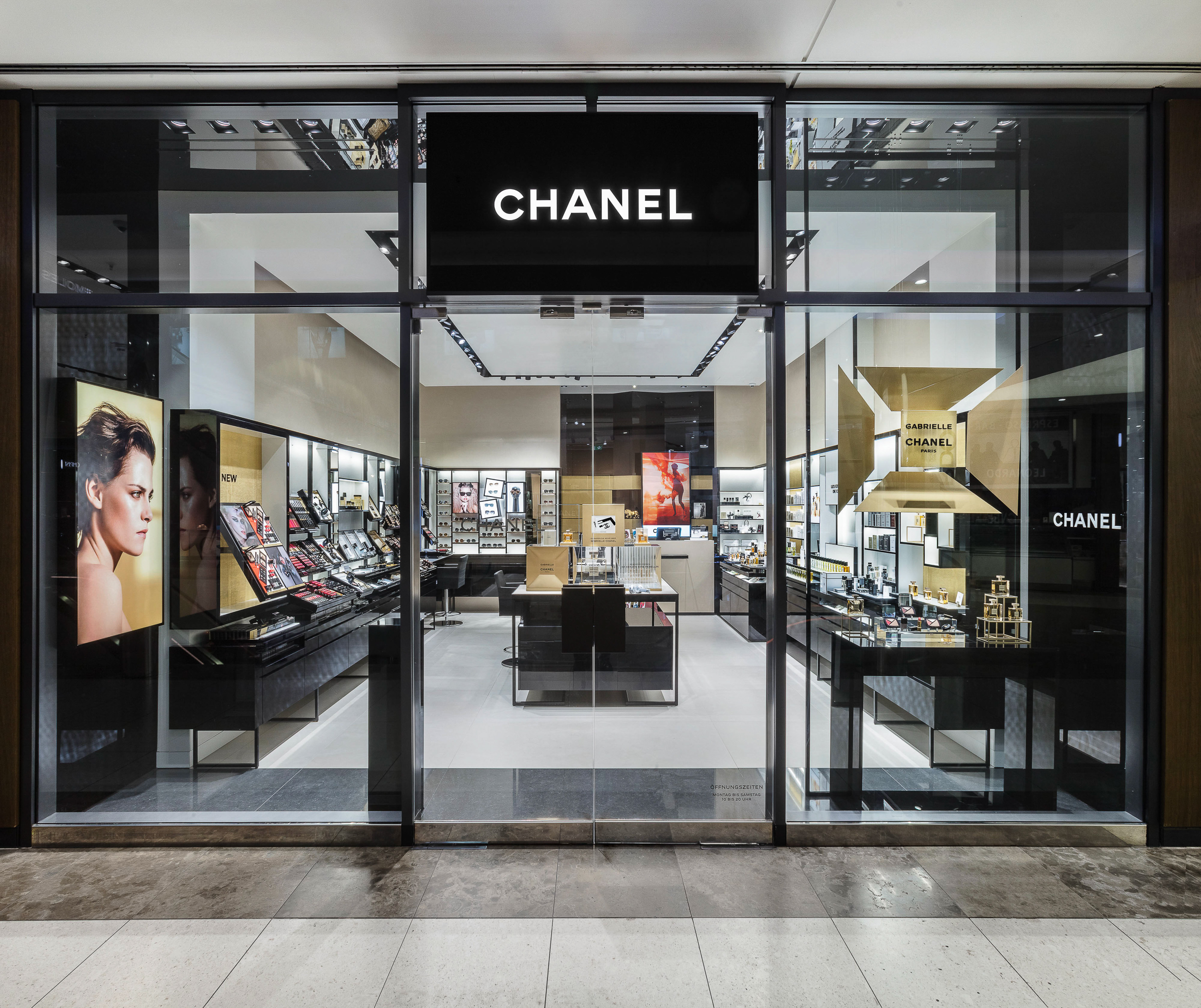 Architekturfotograf für Retail Marketing - Chanel Boutique KÖ