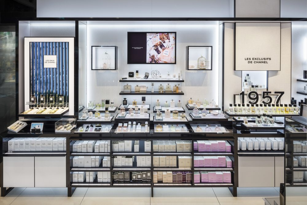 Airport München – Heinemann/ Chanel Boutique